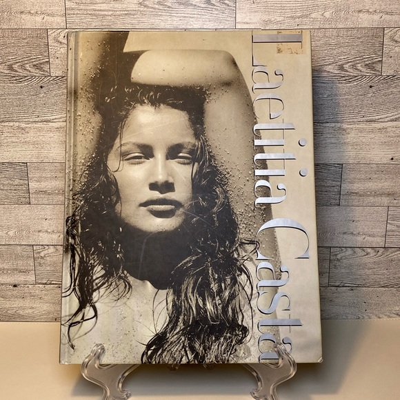 Laetitia Casta Self Titled Coffee Table Book 128 pages, 1999 Collectors Edition - Picture 1 of 8